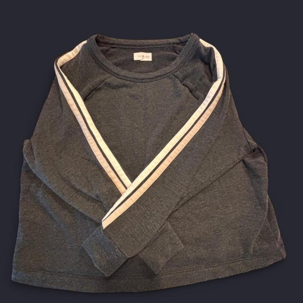 Lou & Grey- super soft, cropped Grey and white striped long sleeve top Size M‎